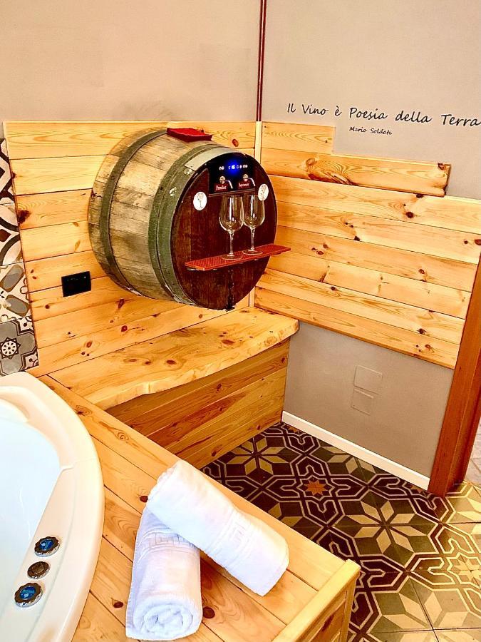 Wineexperience- Wine&Jacuzzi Suite 레체 외부 사진