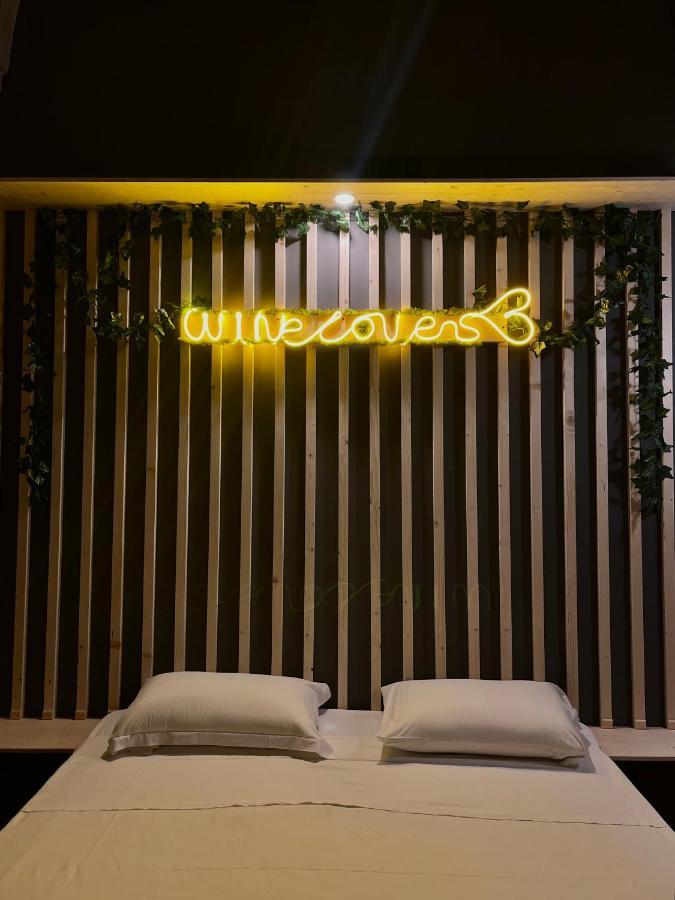 Wineexperience- Wine&Jacuzzi Suite 레체 외부 사진